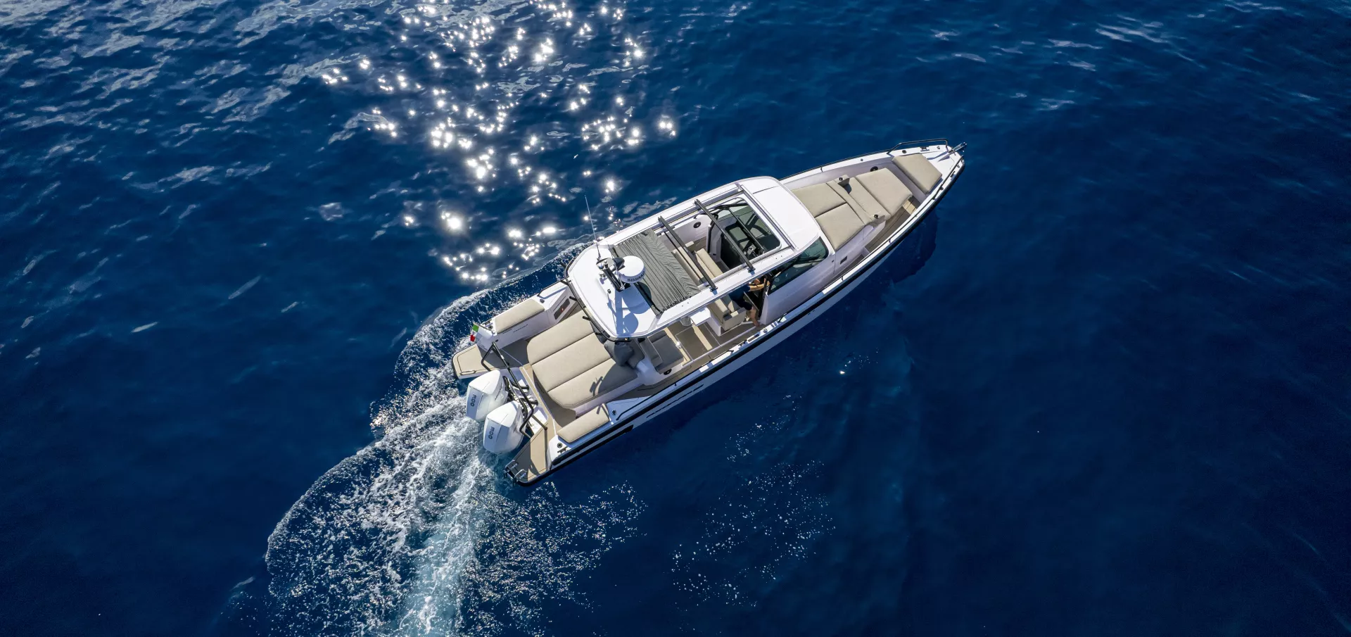 Axopar 37 Sun-Top
