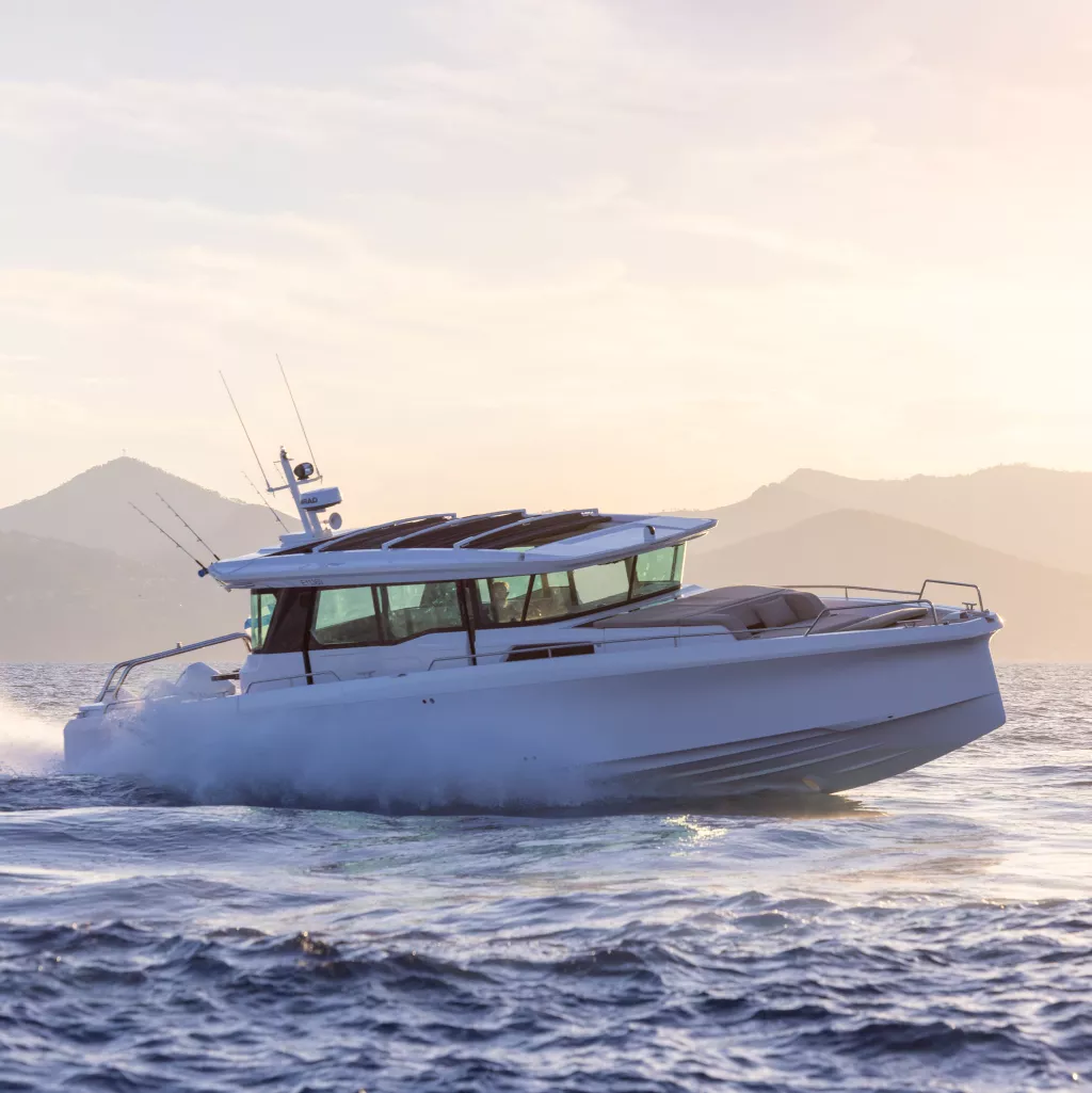 Axopar 45 Xc Cross Cabin